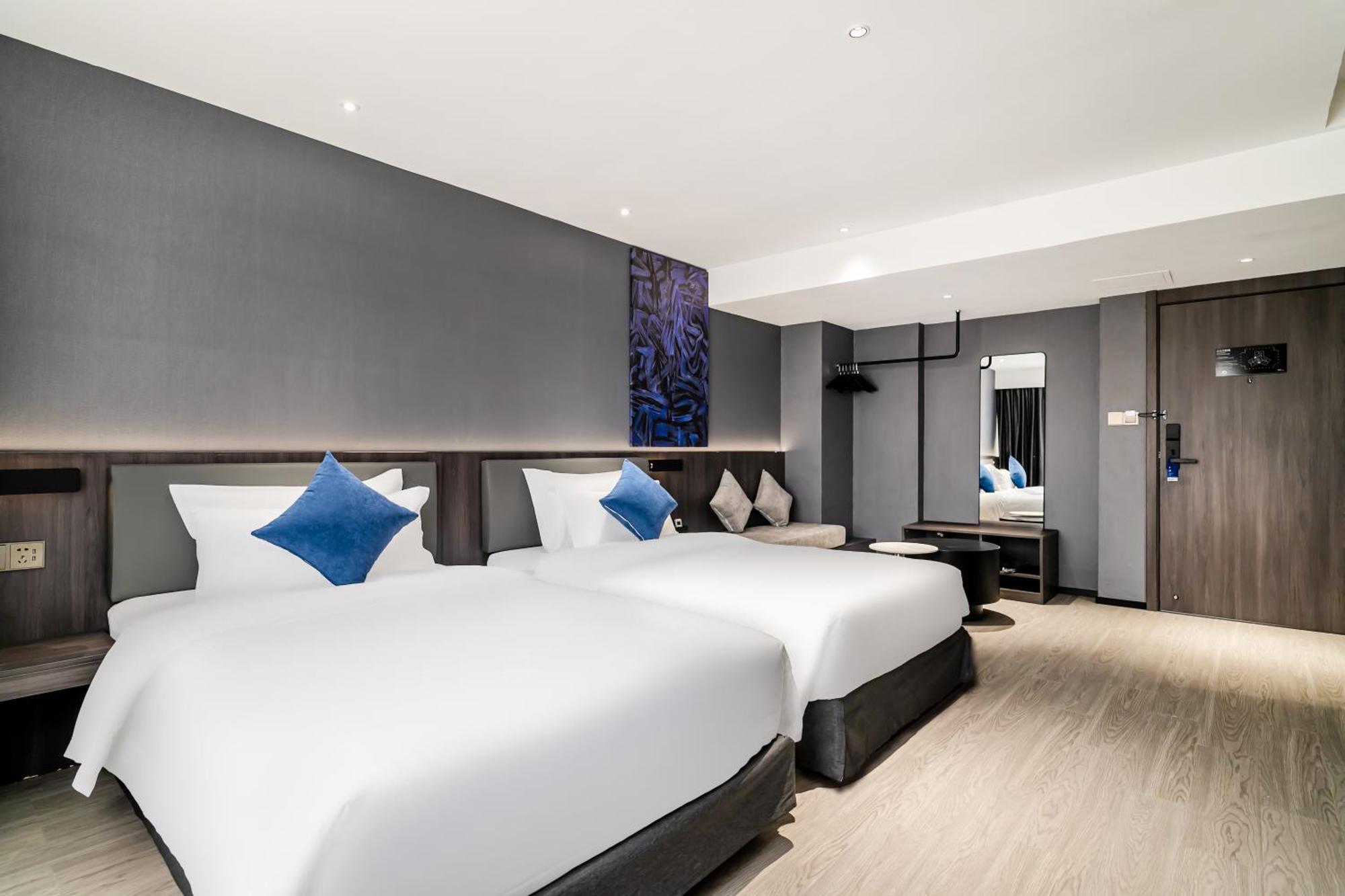 Insail Hotels Canton Esterno foto