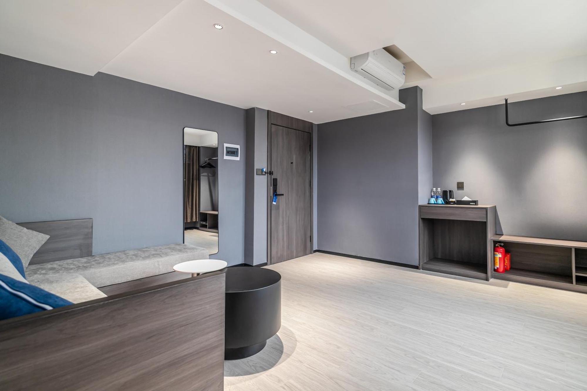 Insail Hotels Canton Esterno foto