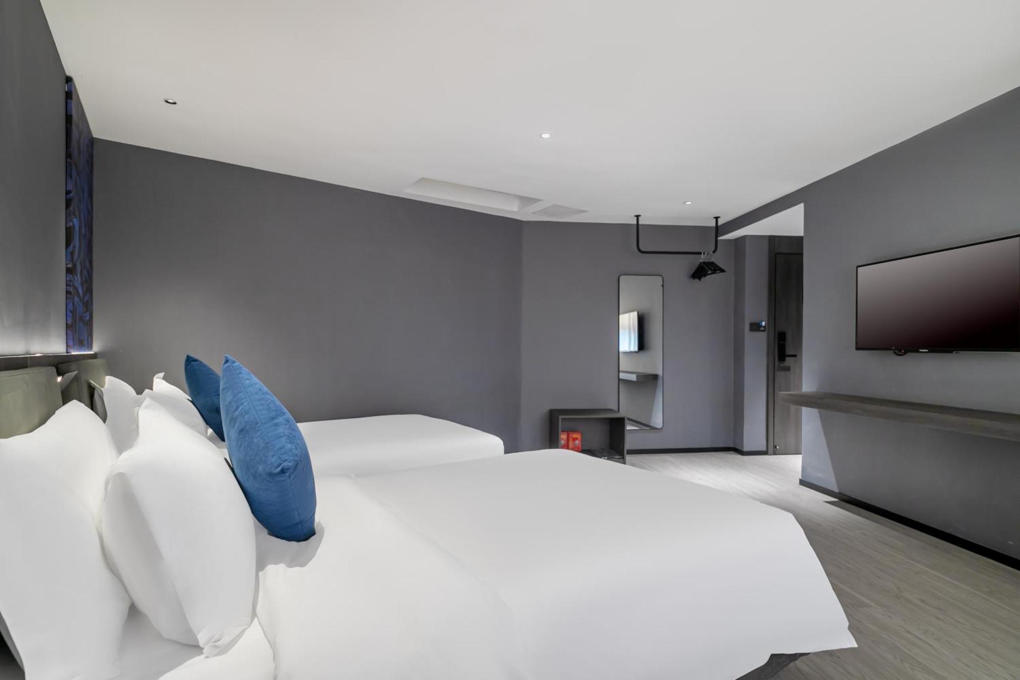 Insail Hotels Canton Esterno foto